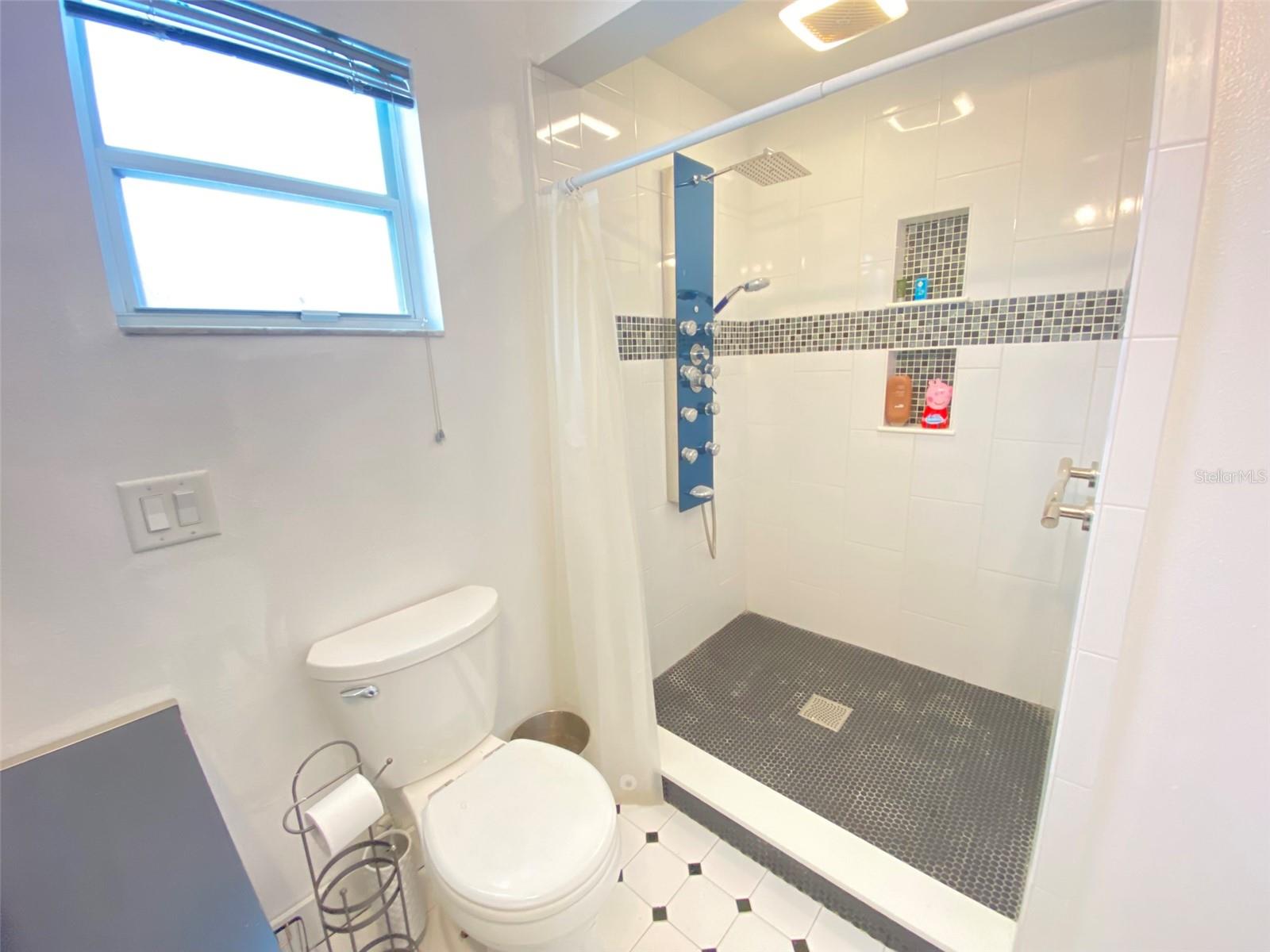 SOUTHFORK SUB - Residential Lease