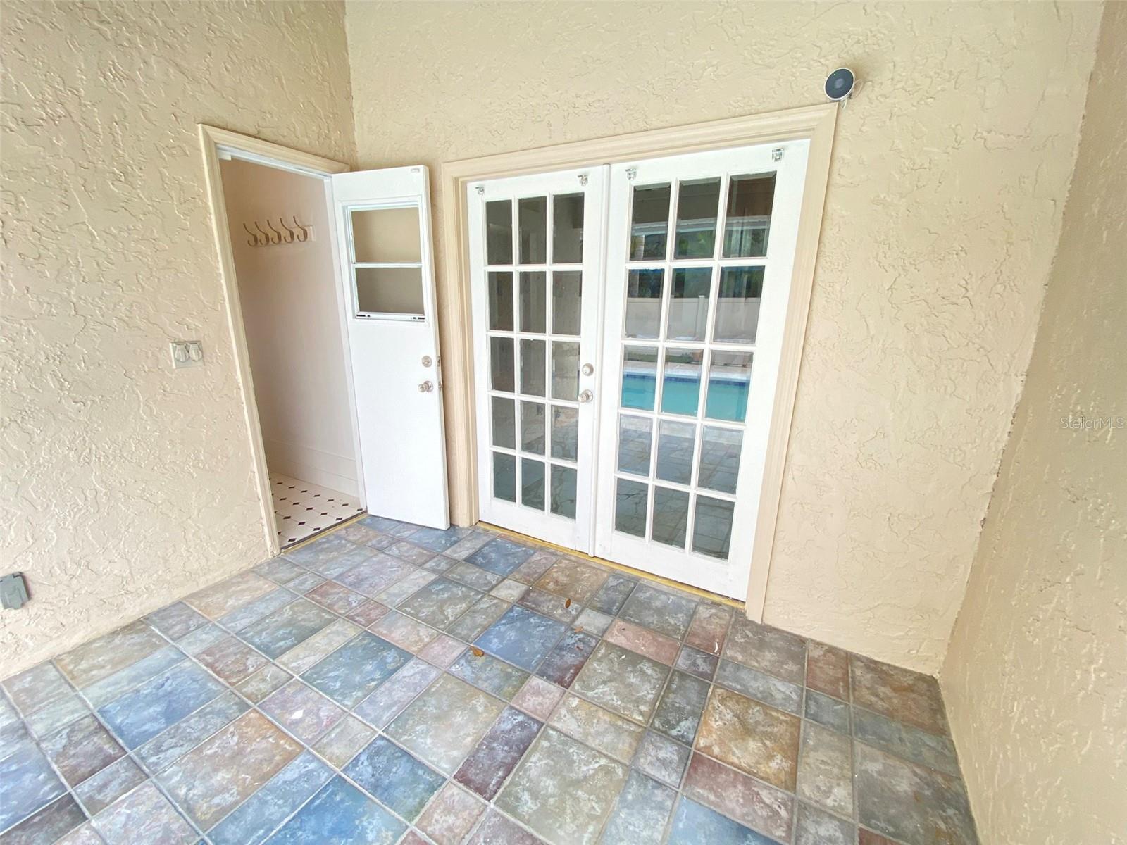 SOUTHFORK SUB - Residential Lease