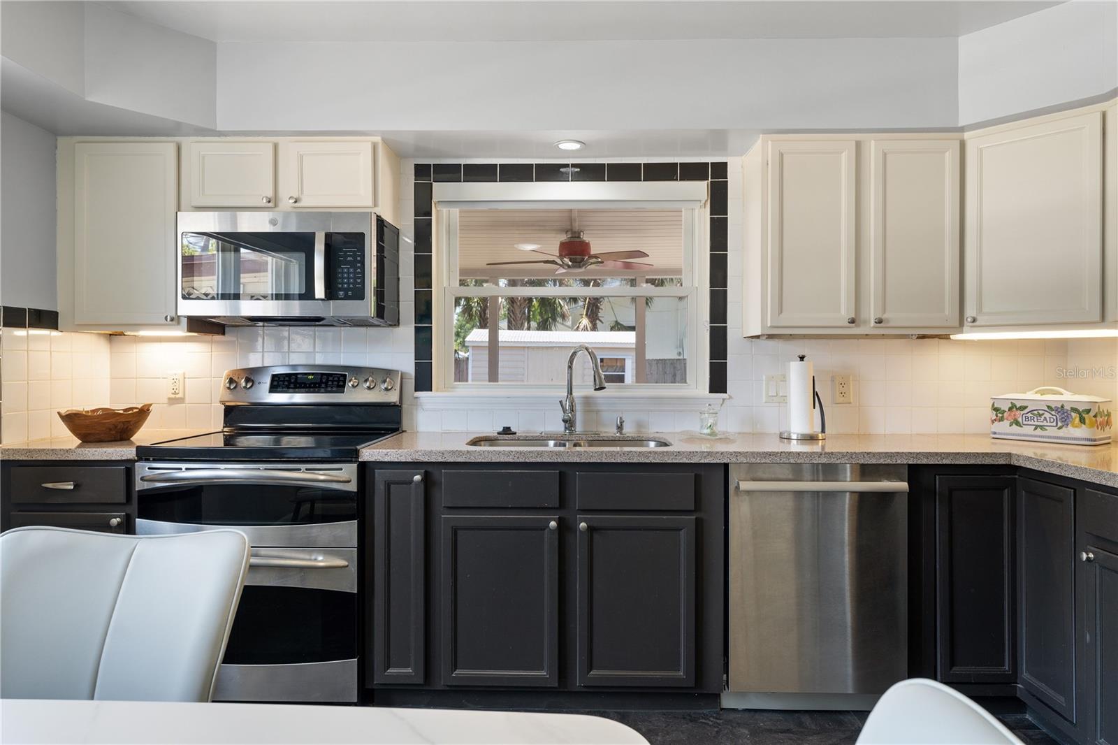 WHITFIELD ESTATES BLKS 14-23 & 26 - Residential