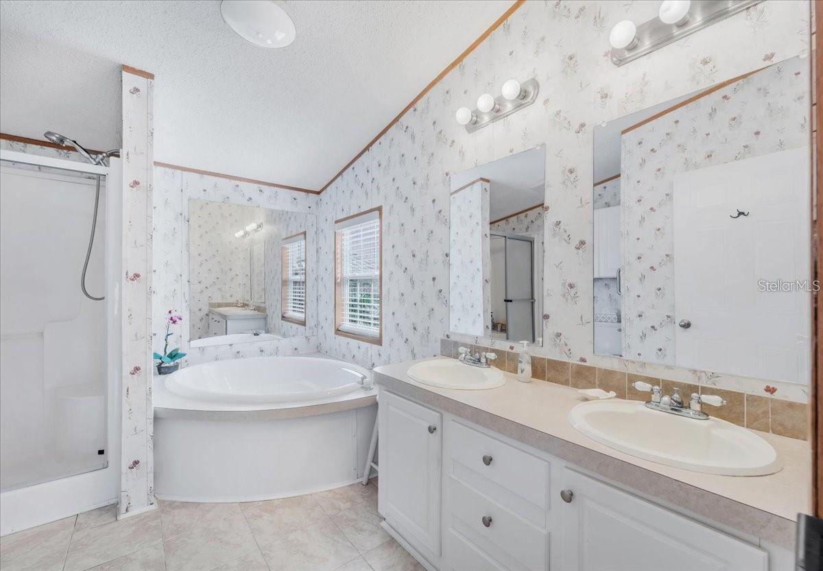 PELICAN HARBOR MOB HOME ESTATES - Residential