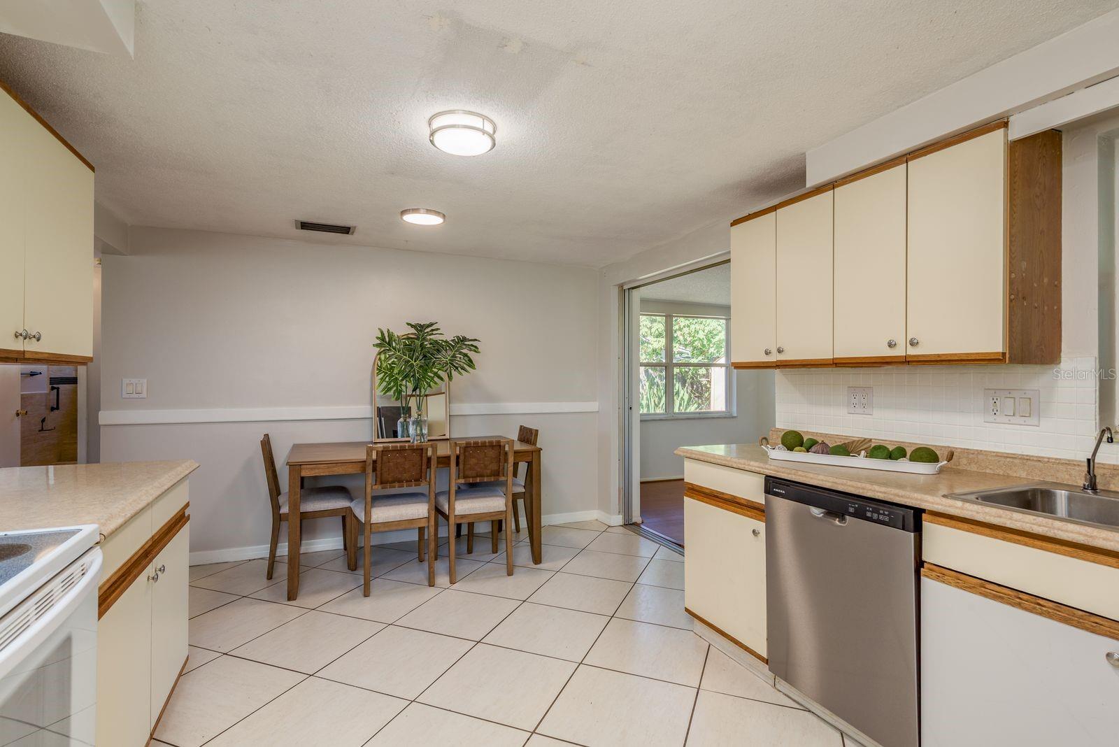FOREST HILLS - Residential