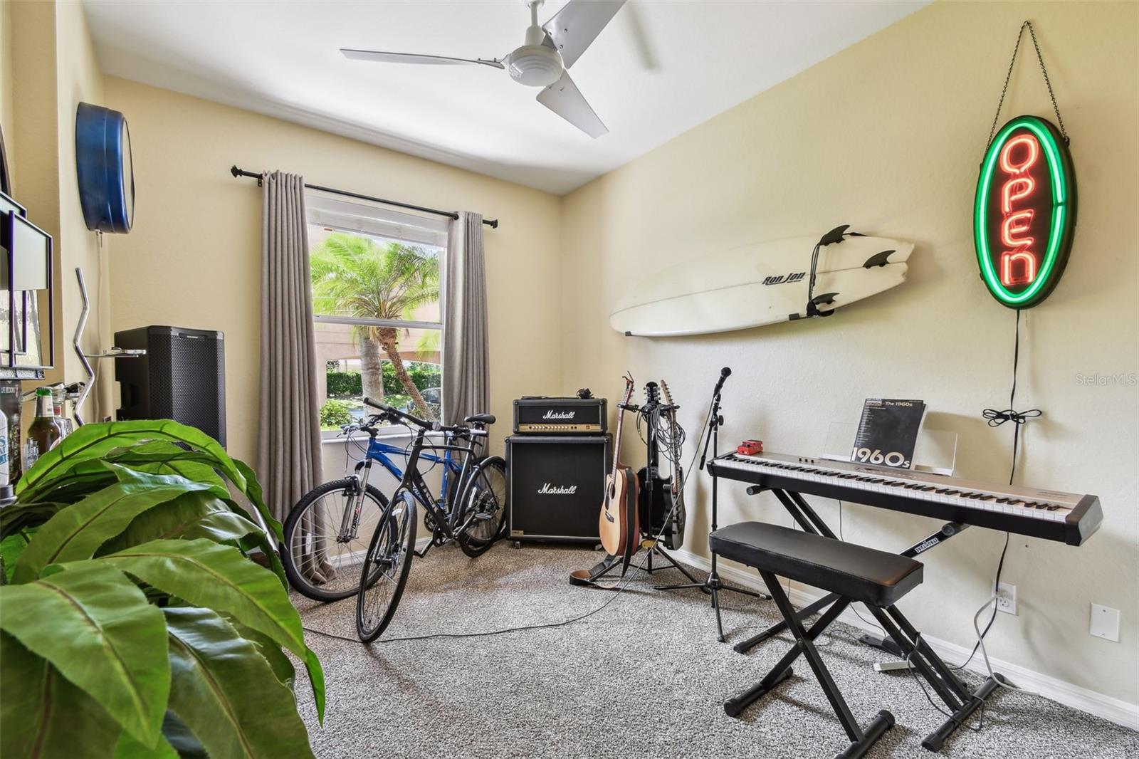 STONE HARBOUR III - Residential