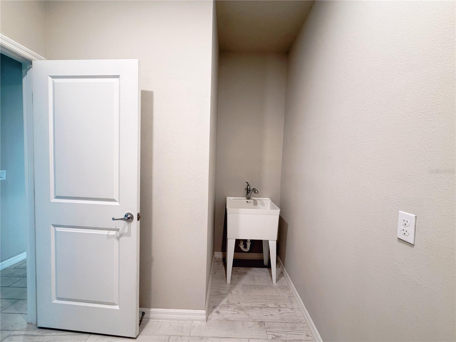 SPLIT OAK RESERVE - Residential