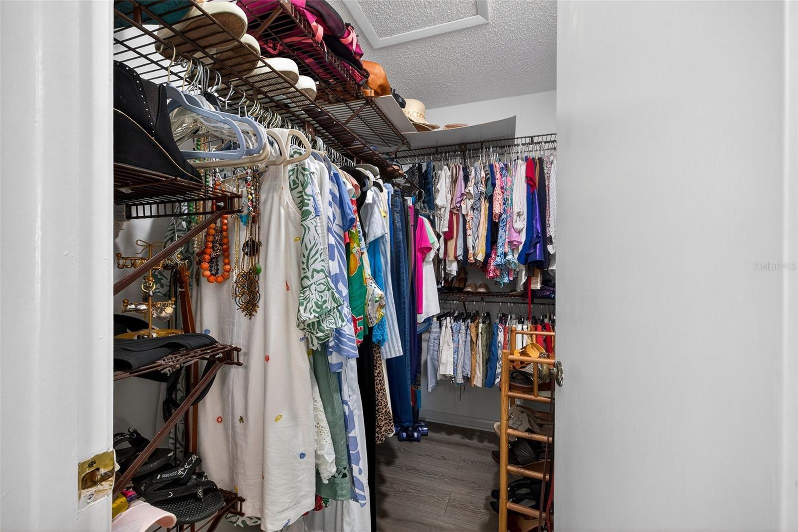 HI-RIDGE ESTATES 3RD ADD - Residential