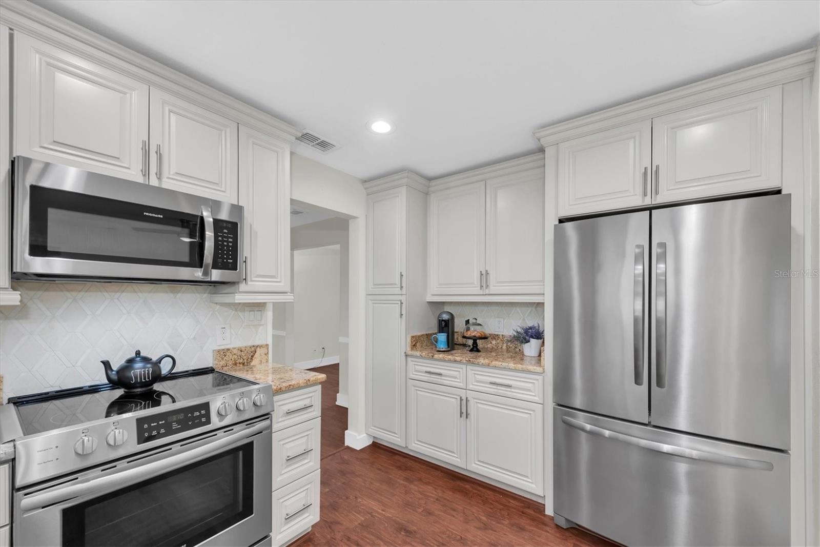 WEST WEDGEWOOD PARK 8TH ADD - Residential