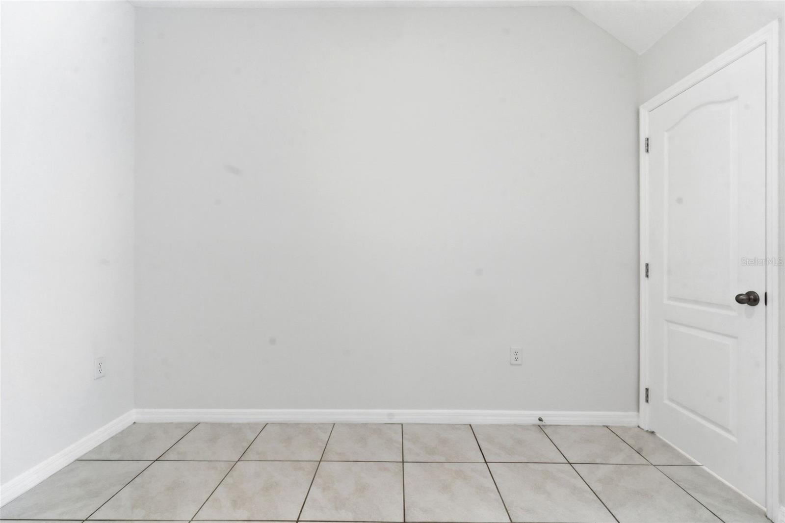 ATRIA/RIDGEWOOD LAKES - Residential