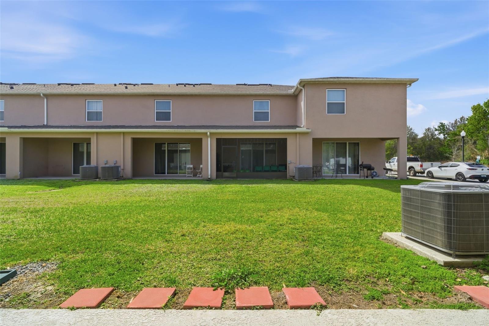 ATRIA/RIDGEWOOD LAKES - Residential