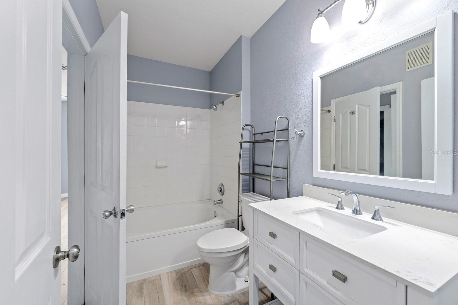 CULBREATH KEY BAYSIDE CONDOMIN - Residential