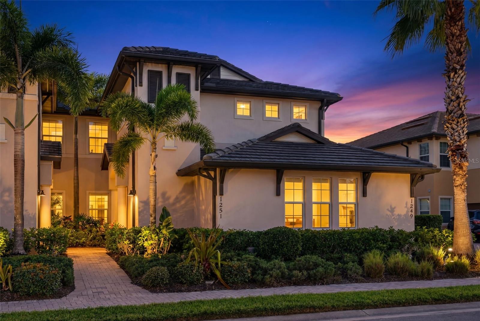 1251 RIVERSCAPE STREET