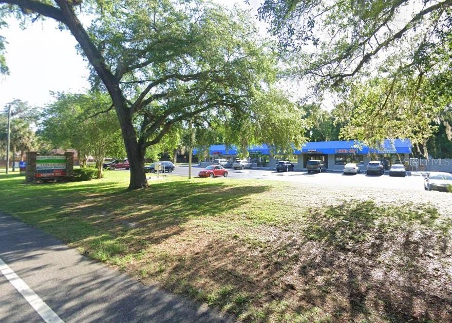 COMMERCIAL ZONING - Land