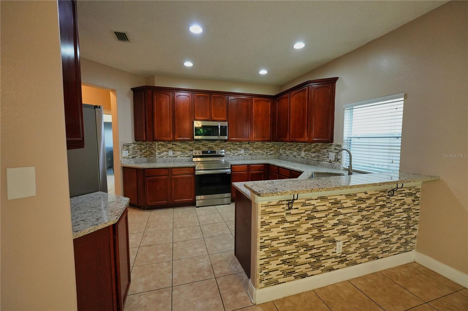 TOSCANA W - Residential Lease