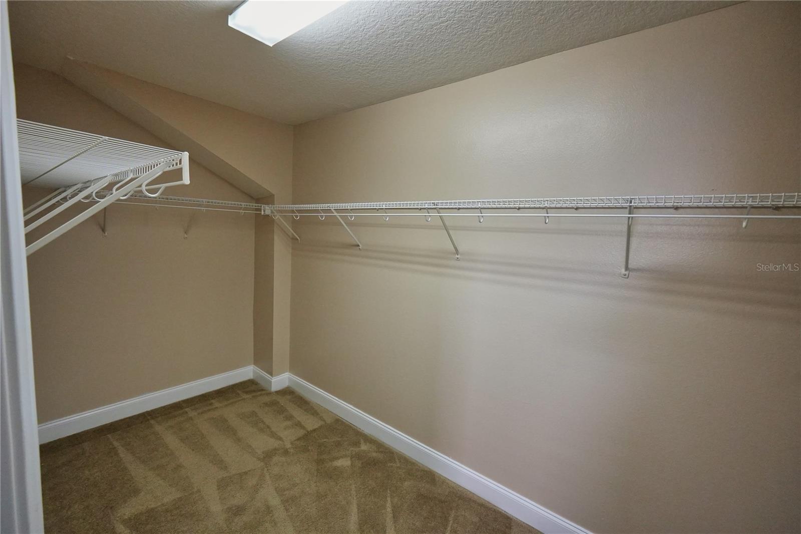 TOSCANA W - Residential Lease