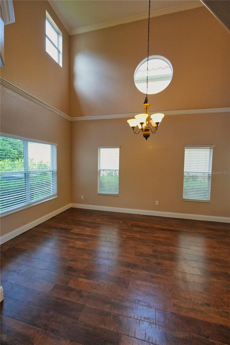 TOSCANA W - Residential Lease