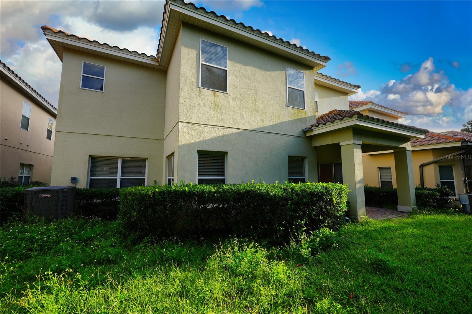 TOSCANA W - Residential Lease