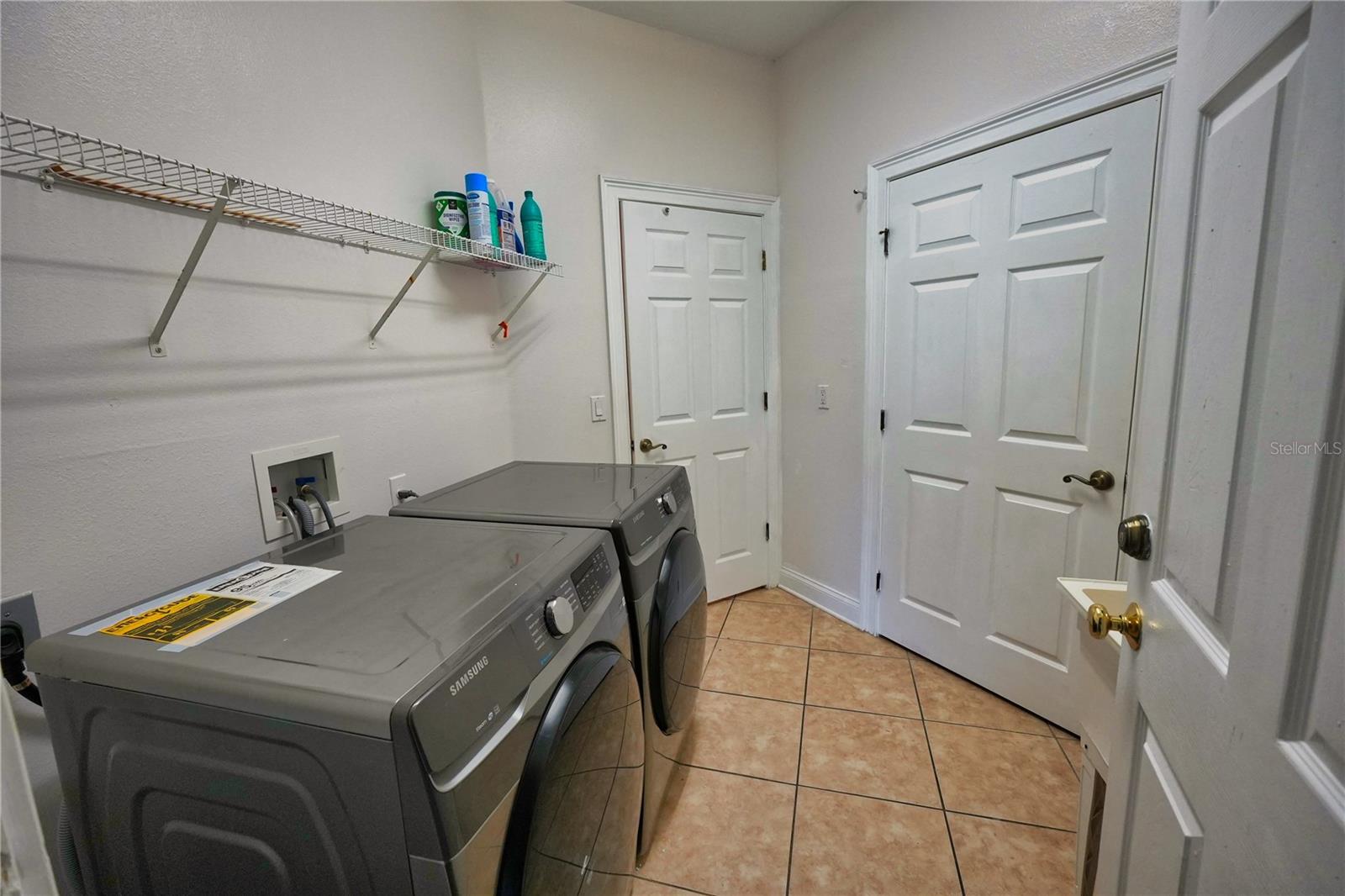 TOSCANA W - Residential Lease