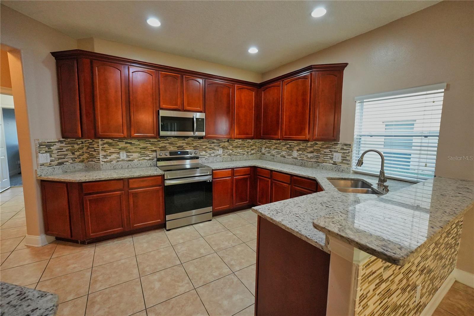 TOSCANA W - Residential Lease