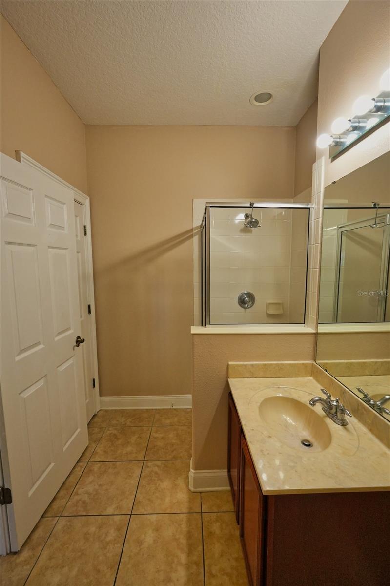 TOSCANA W - Residential Lease