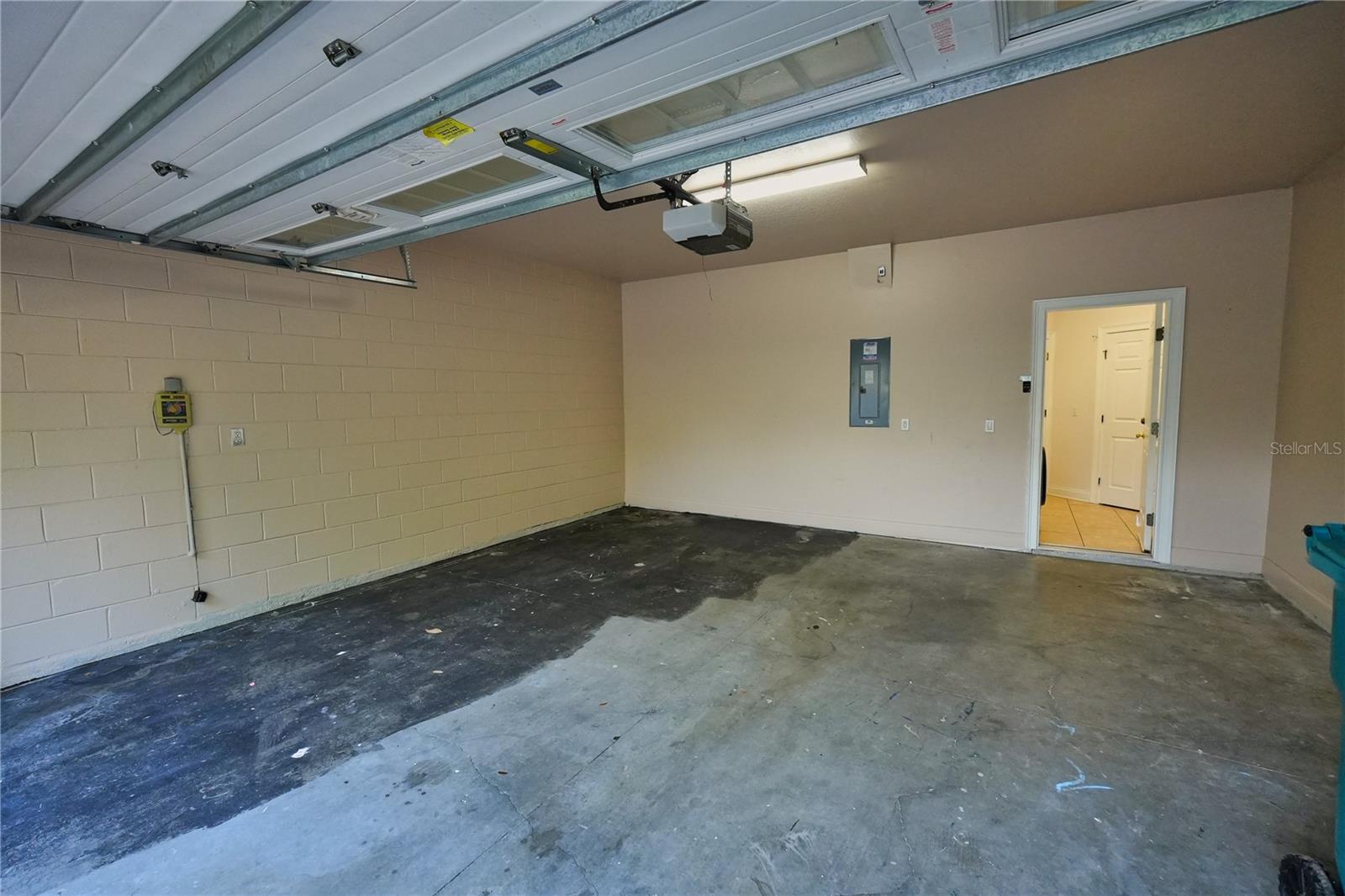 TOSCANA W - Residential Lease