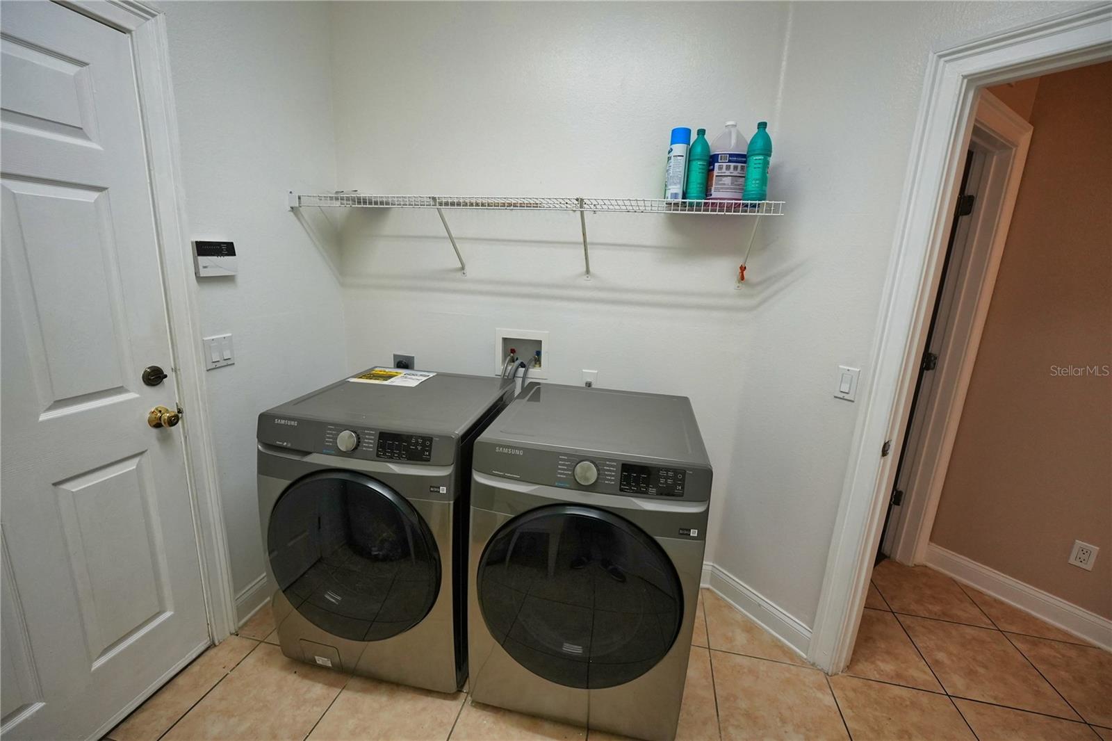 TOSCANA W - Residential Lease