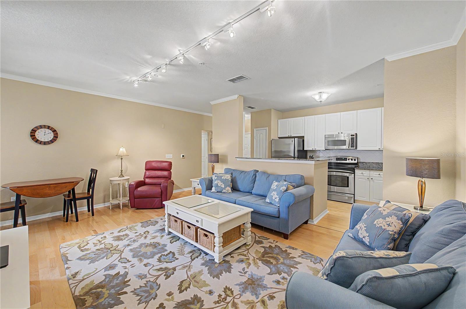 4221 W SPRUCE STREET 1222