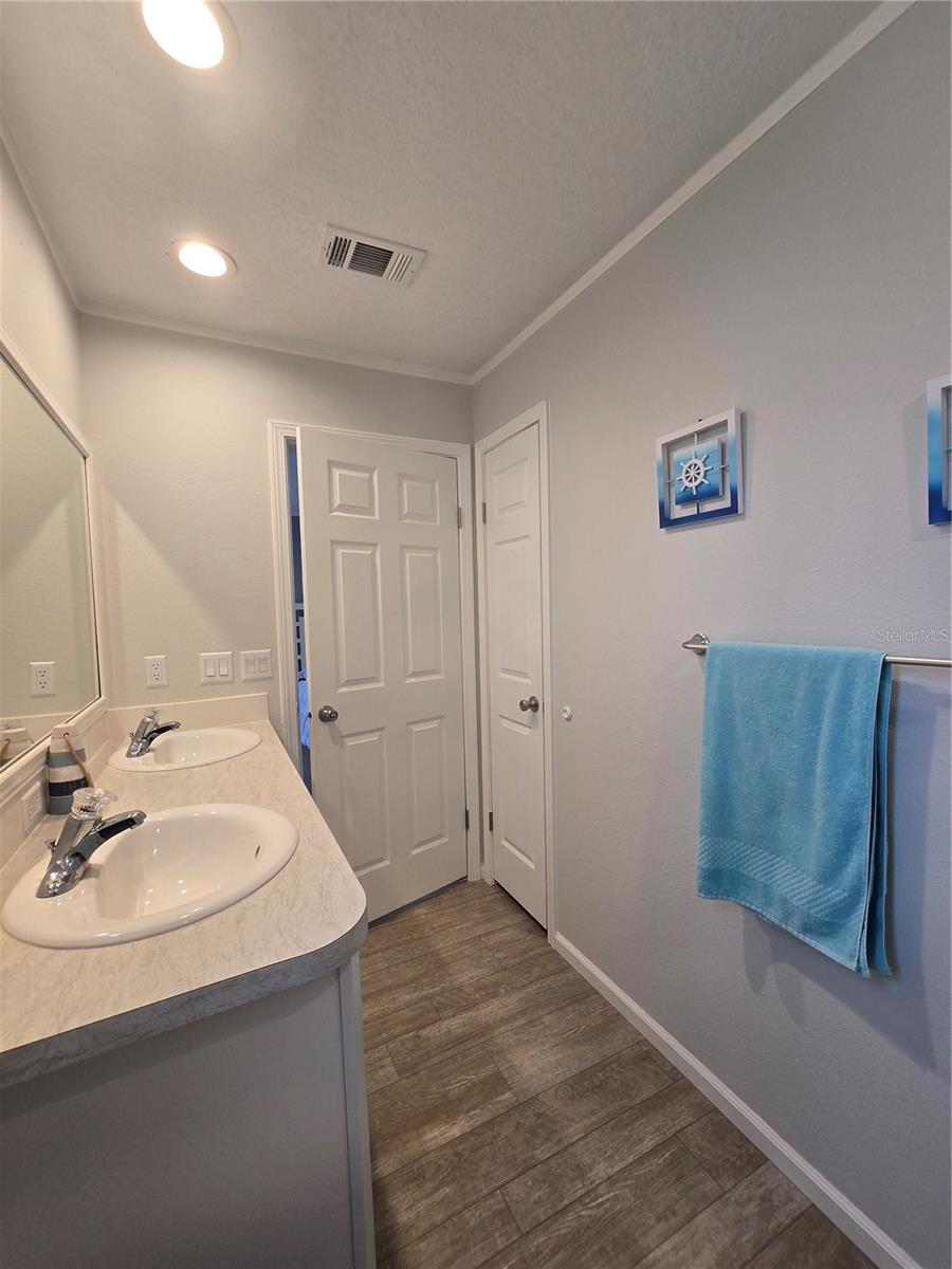 FAIR LANE ACRES - Residential