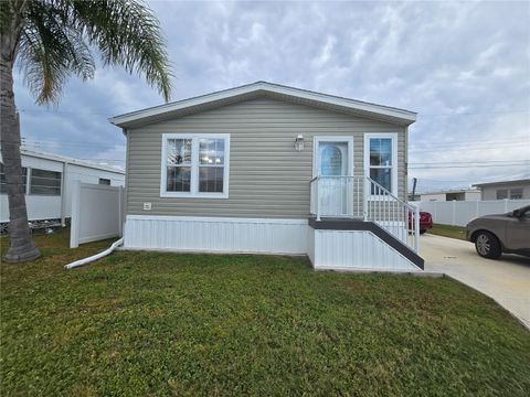 Photo of 919 50th Avenue W, Bradenton, FL 34207 (MLS # OM716146)