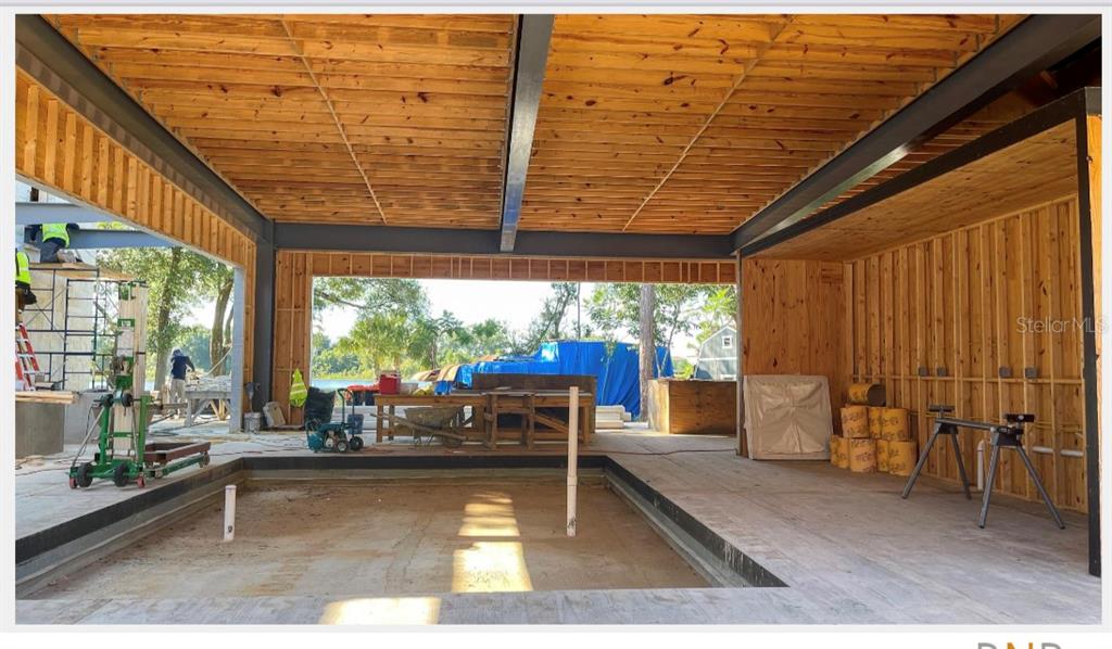 THE LAKE HOUSE - Residential