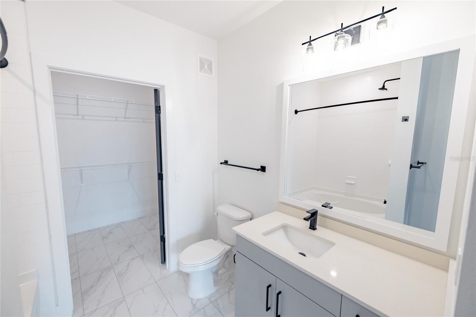 THE ROW WATERSIDE - Residential Lease