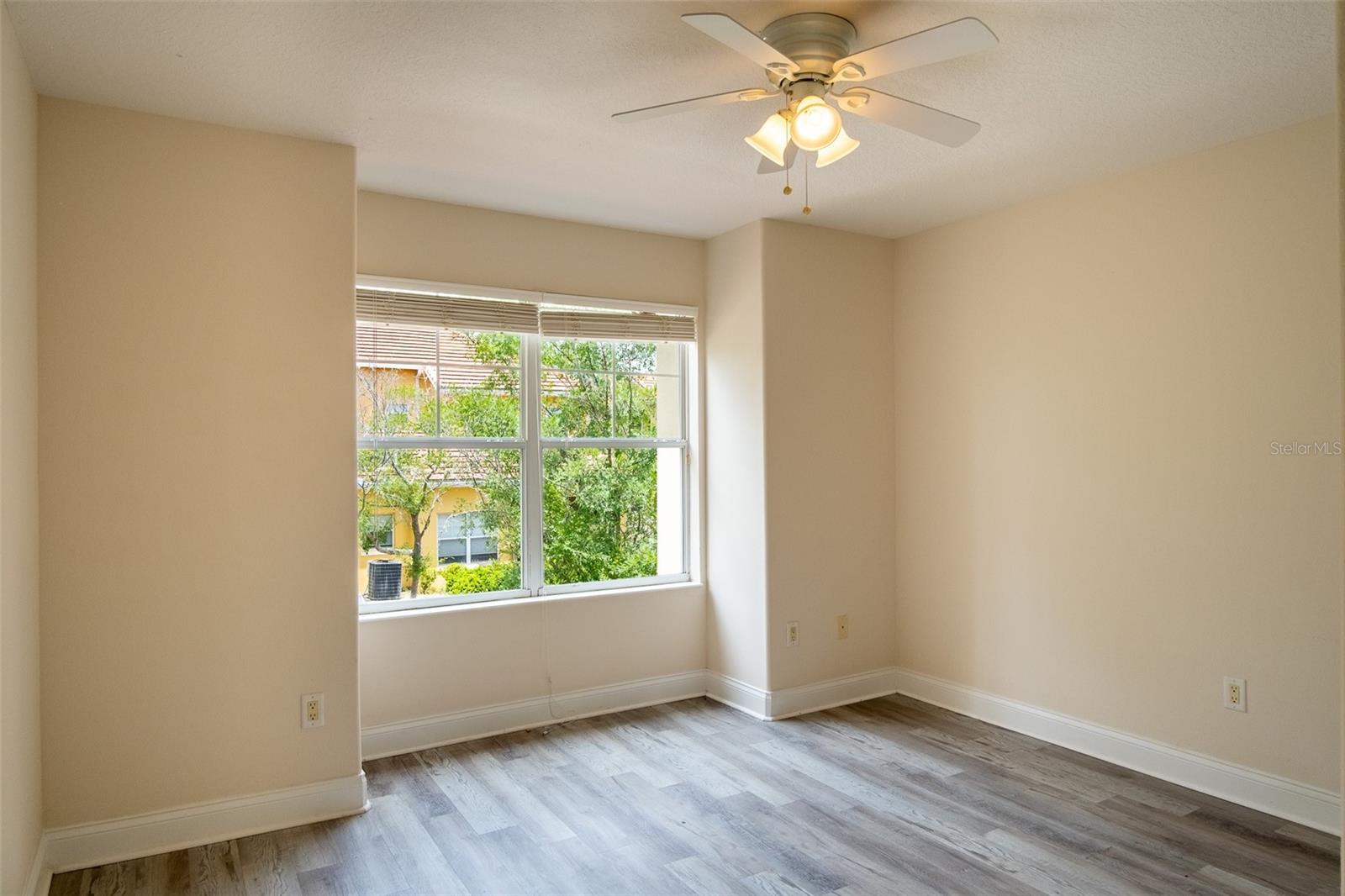 TOSCANA UNIT 1 55/77 LOT 83 - Residential