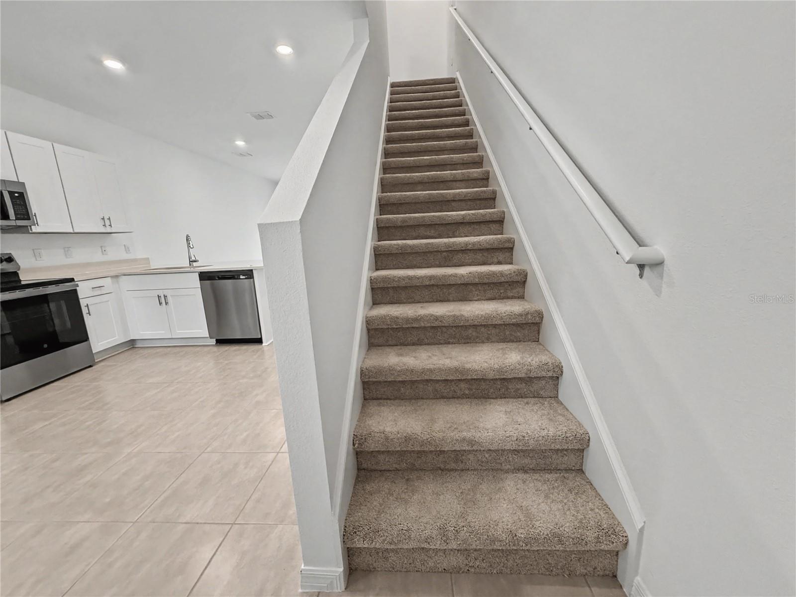 WESTVIEW POD A PH 3 - Residential Lease