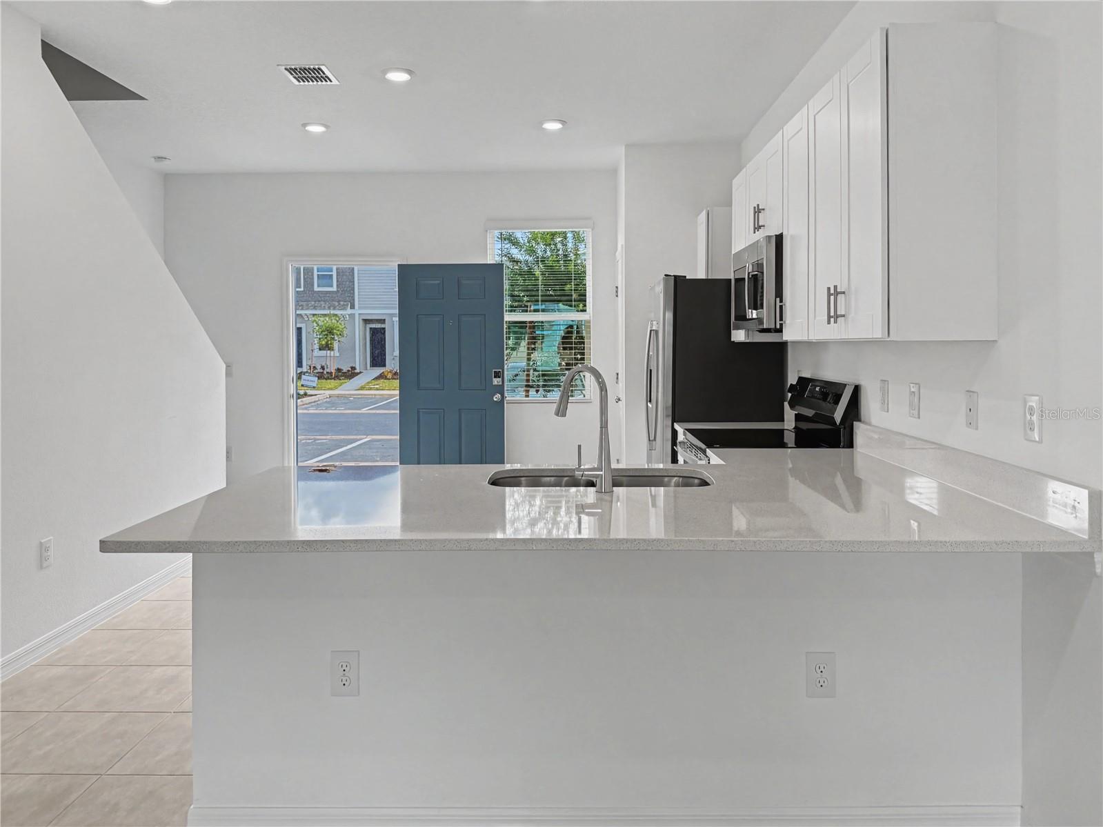 WESTVIEW POD A PH 3 - Residential Lease