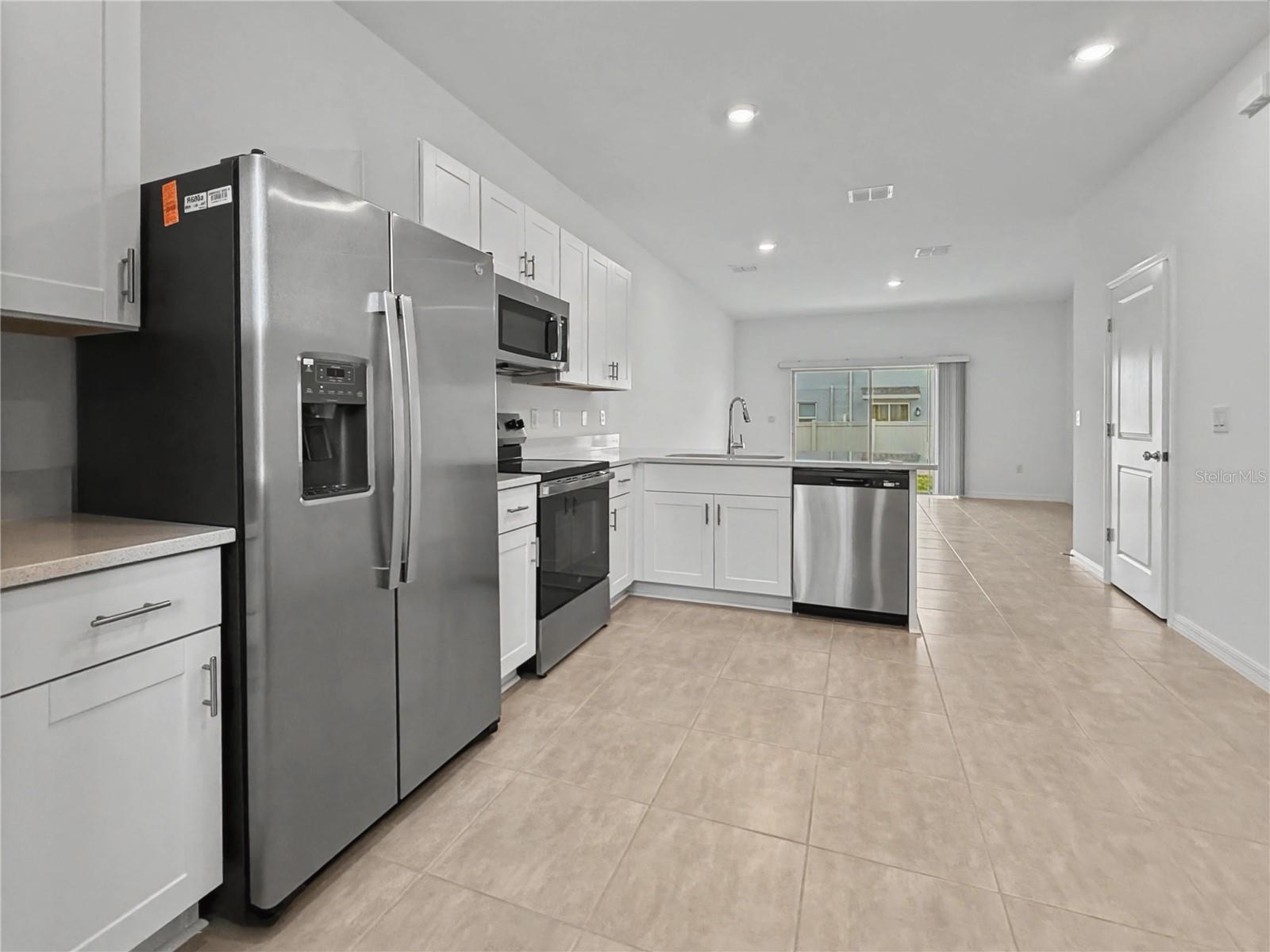 WESTVIEW POD A PH 3 - Residential Lease