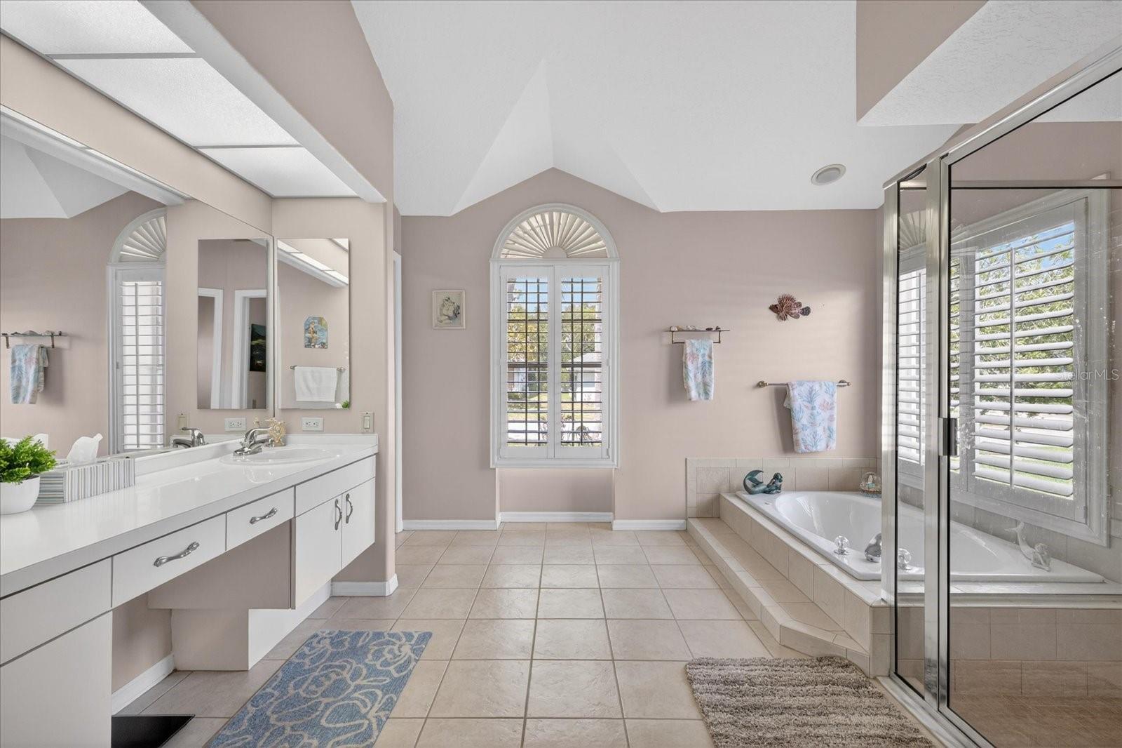 BERKLEY WOODS - Residential