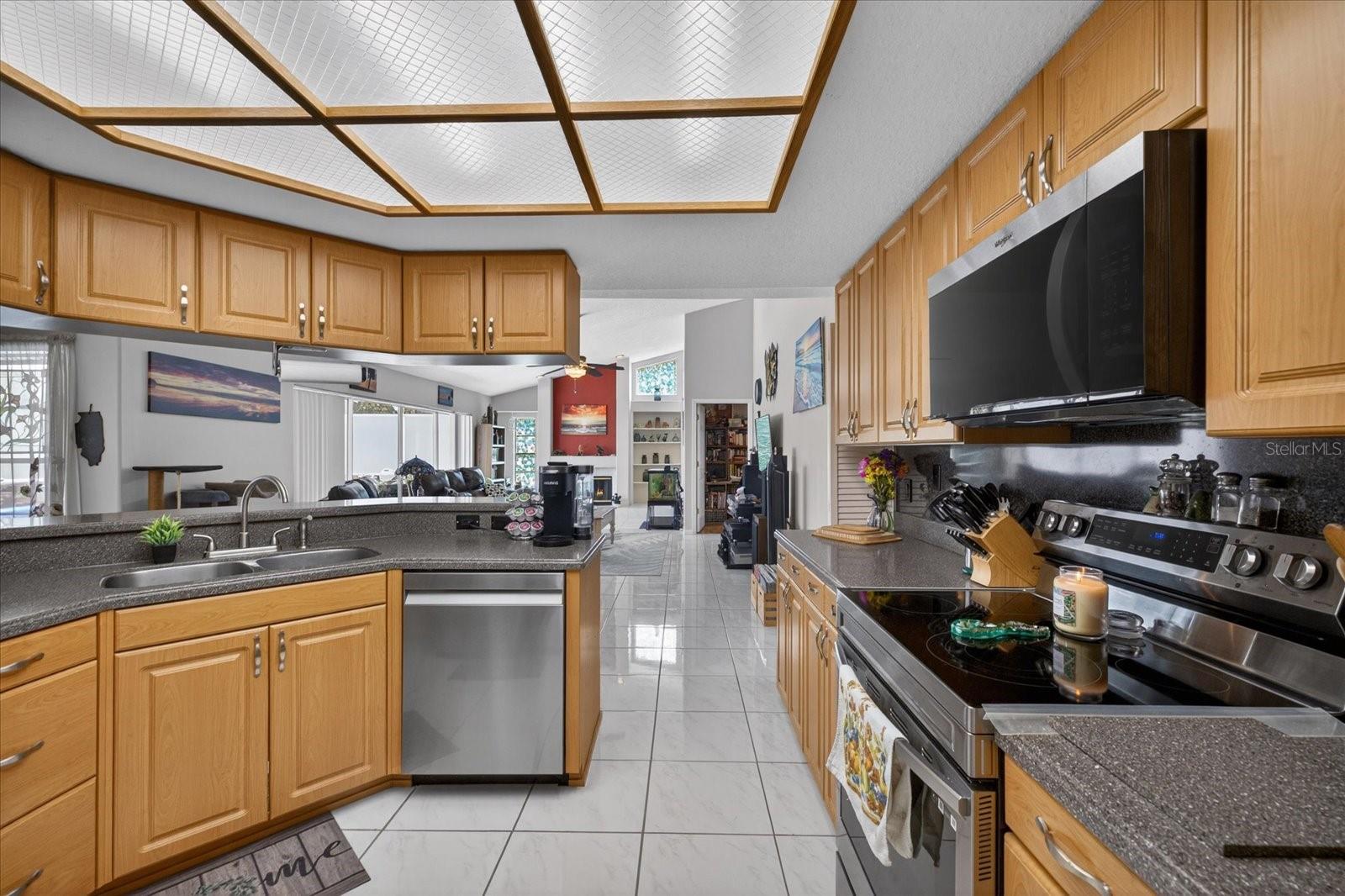 BERKLEY WOODS - Residential