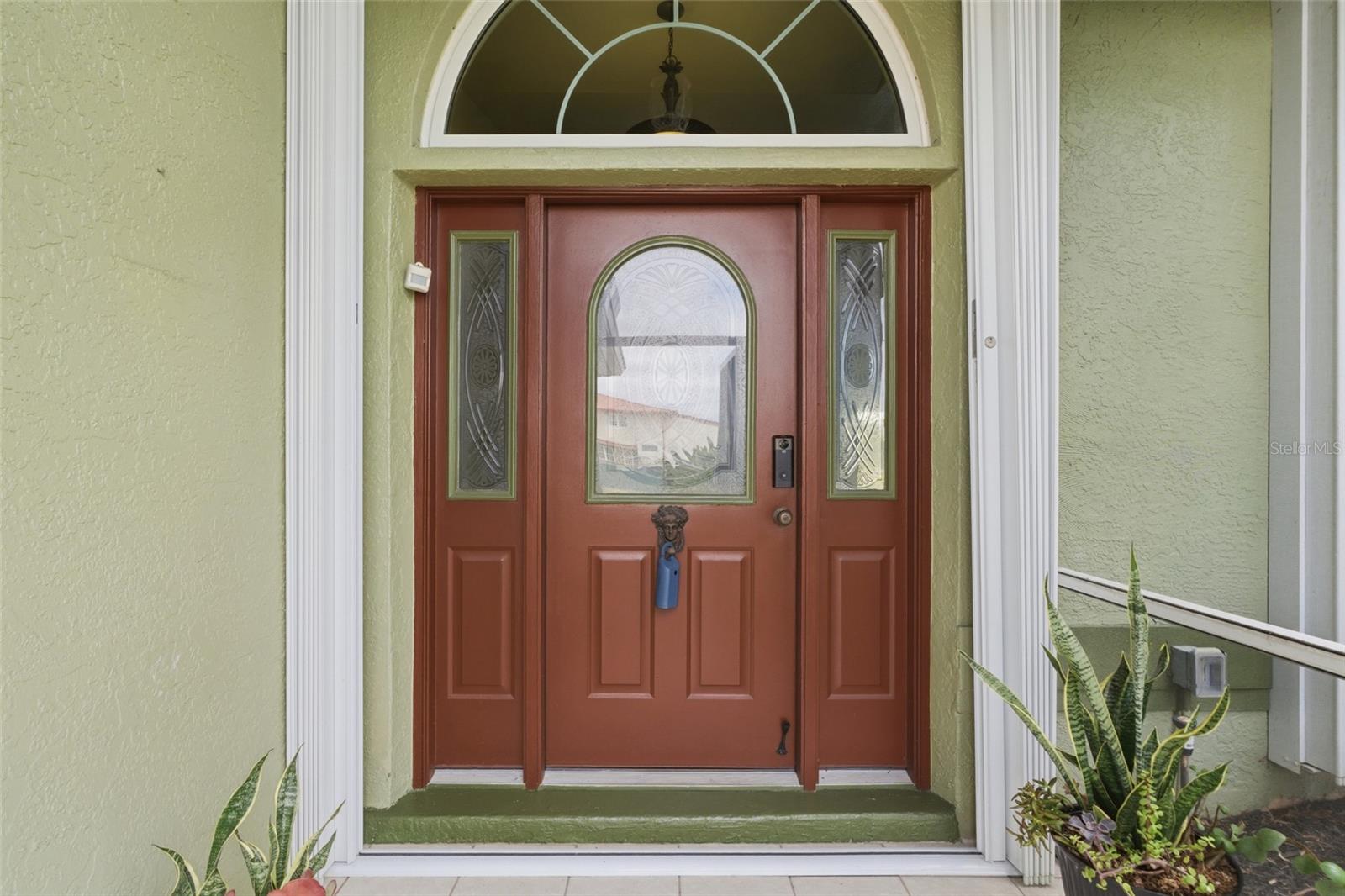 2698 LAKE VIEW BOULEVARD