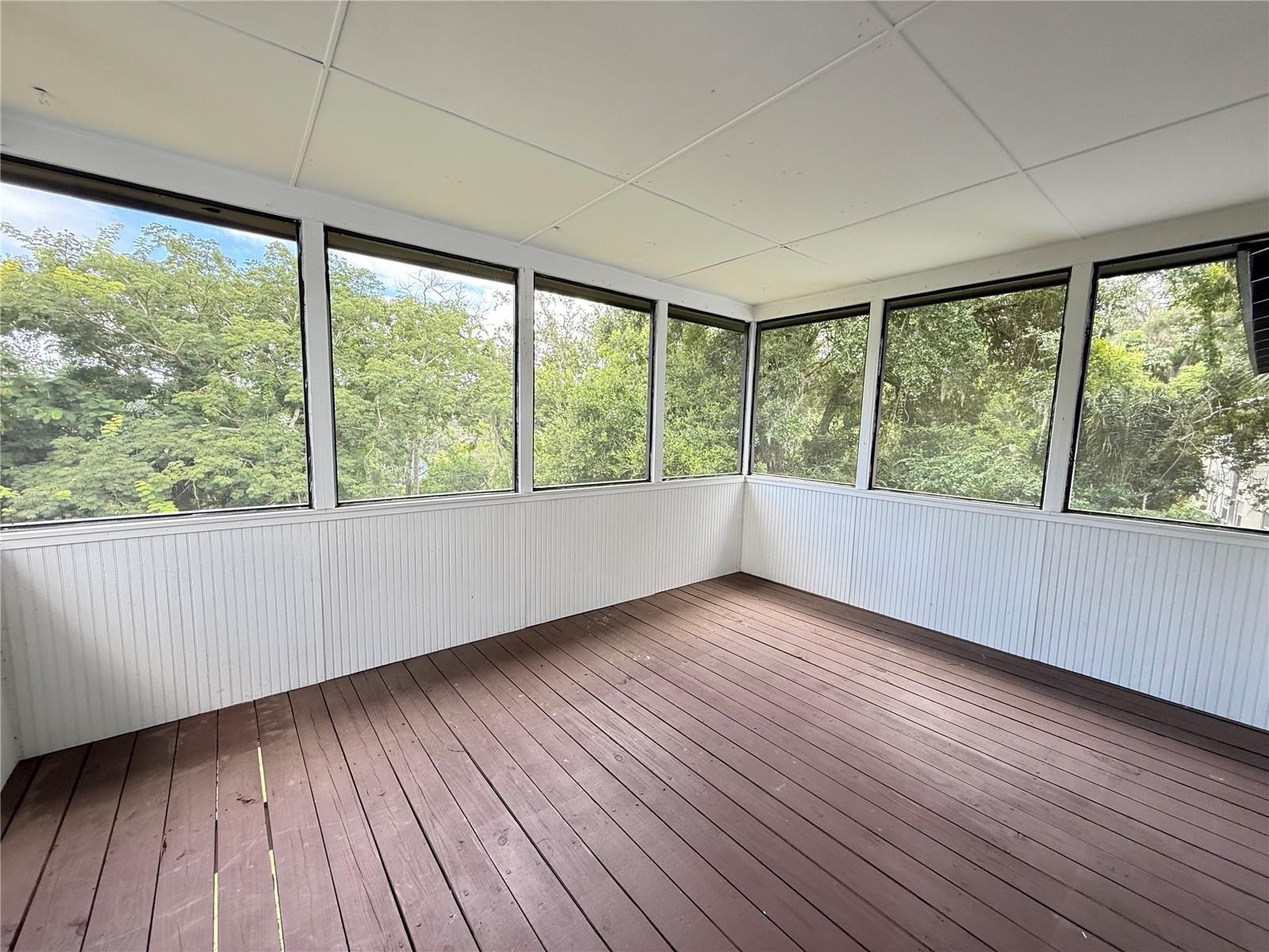 CLERMONT SUNNYSIDE UNIT - Residential Lease