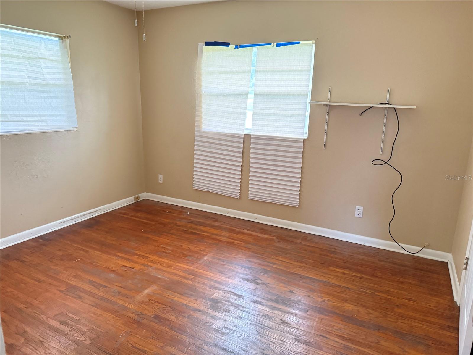 CLERMONT SUNNYSIDE UNIT - Residential Lease