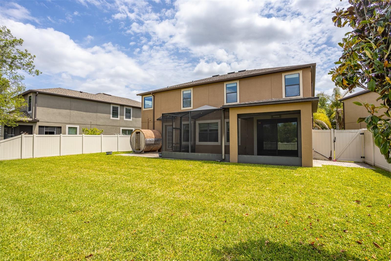 ESTUARY - Residential