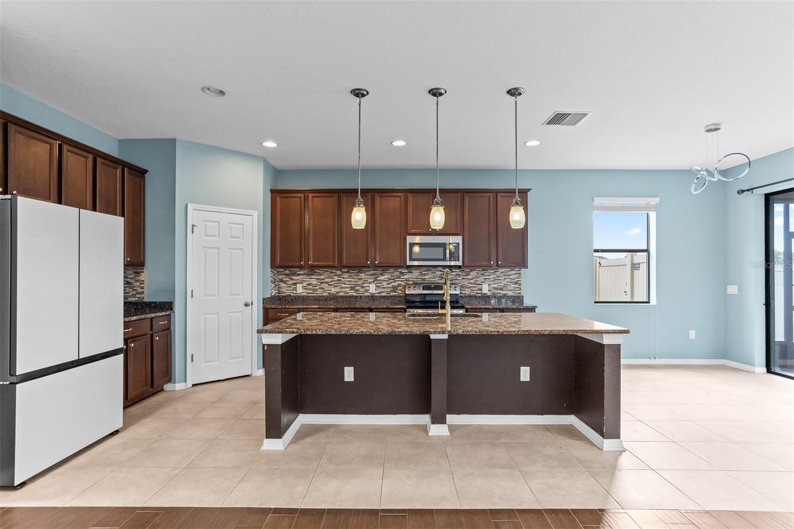 ESTUARY - Residential