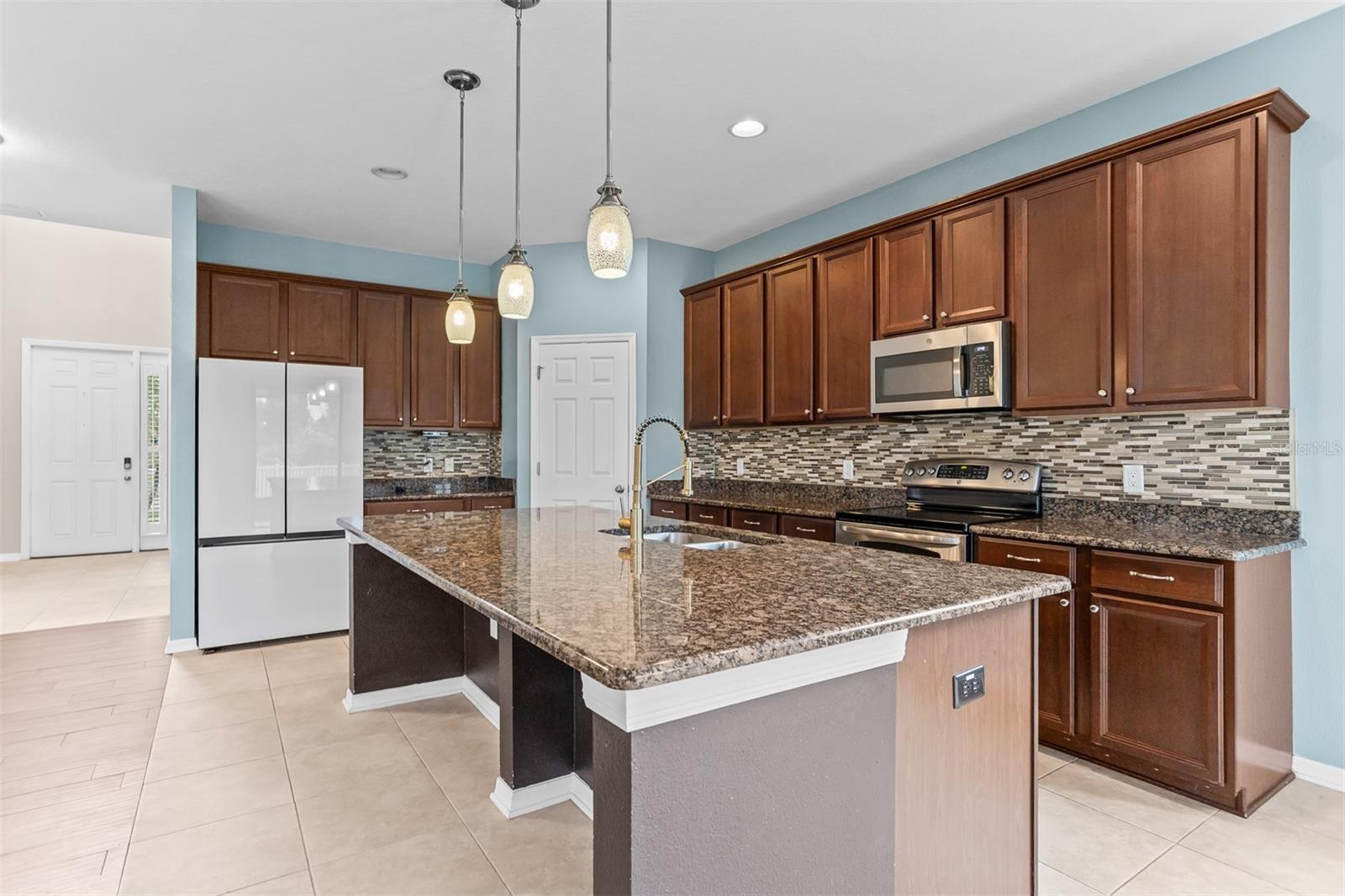 ESTUARY - Residential