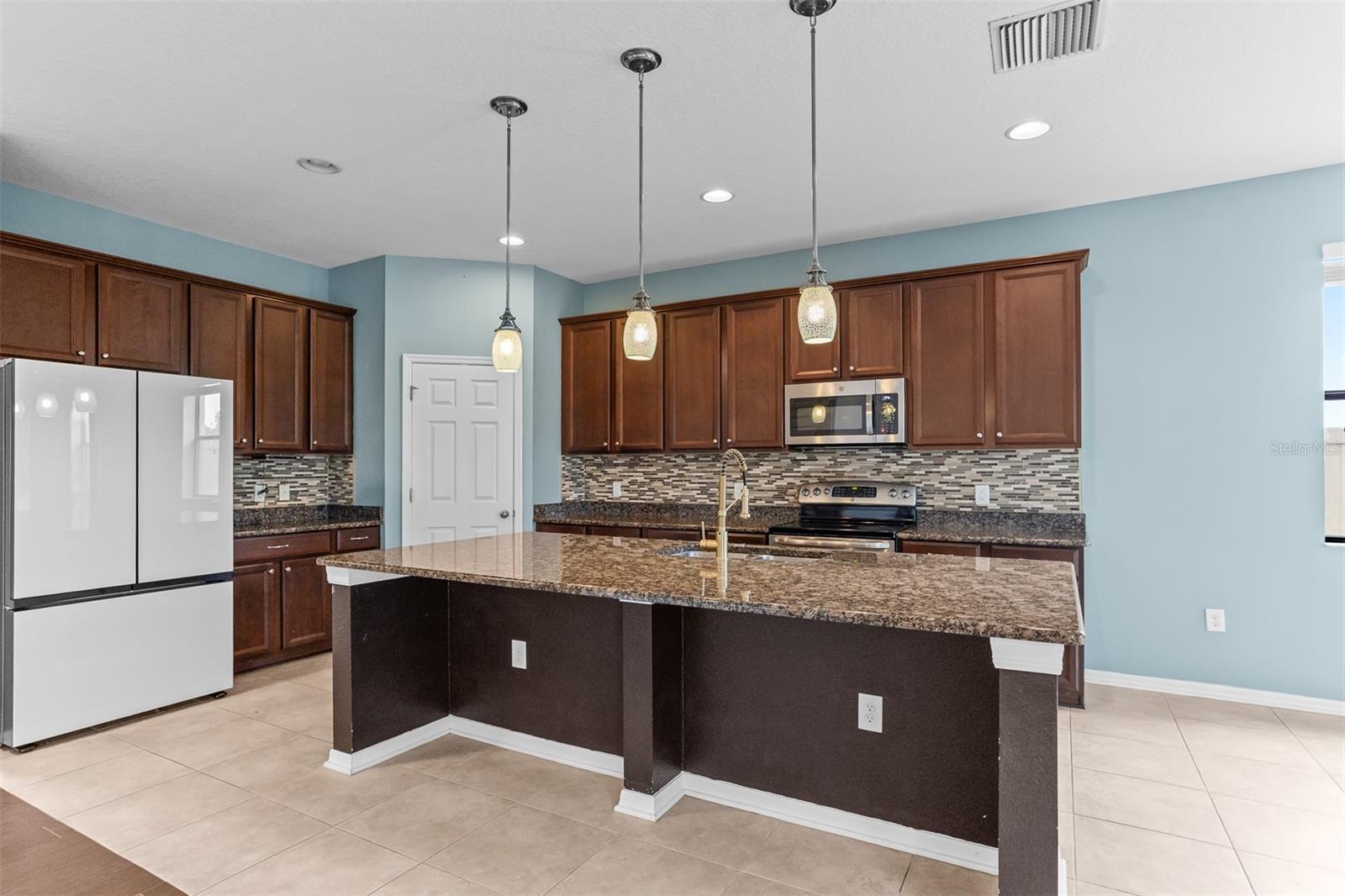 ESTUARY - Residential