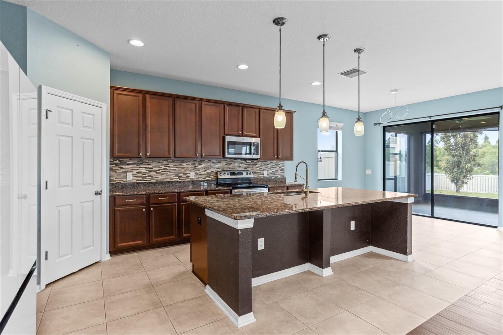 ESTUARY - Residential