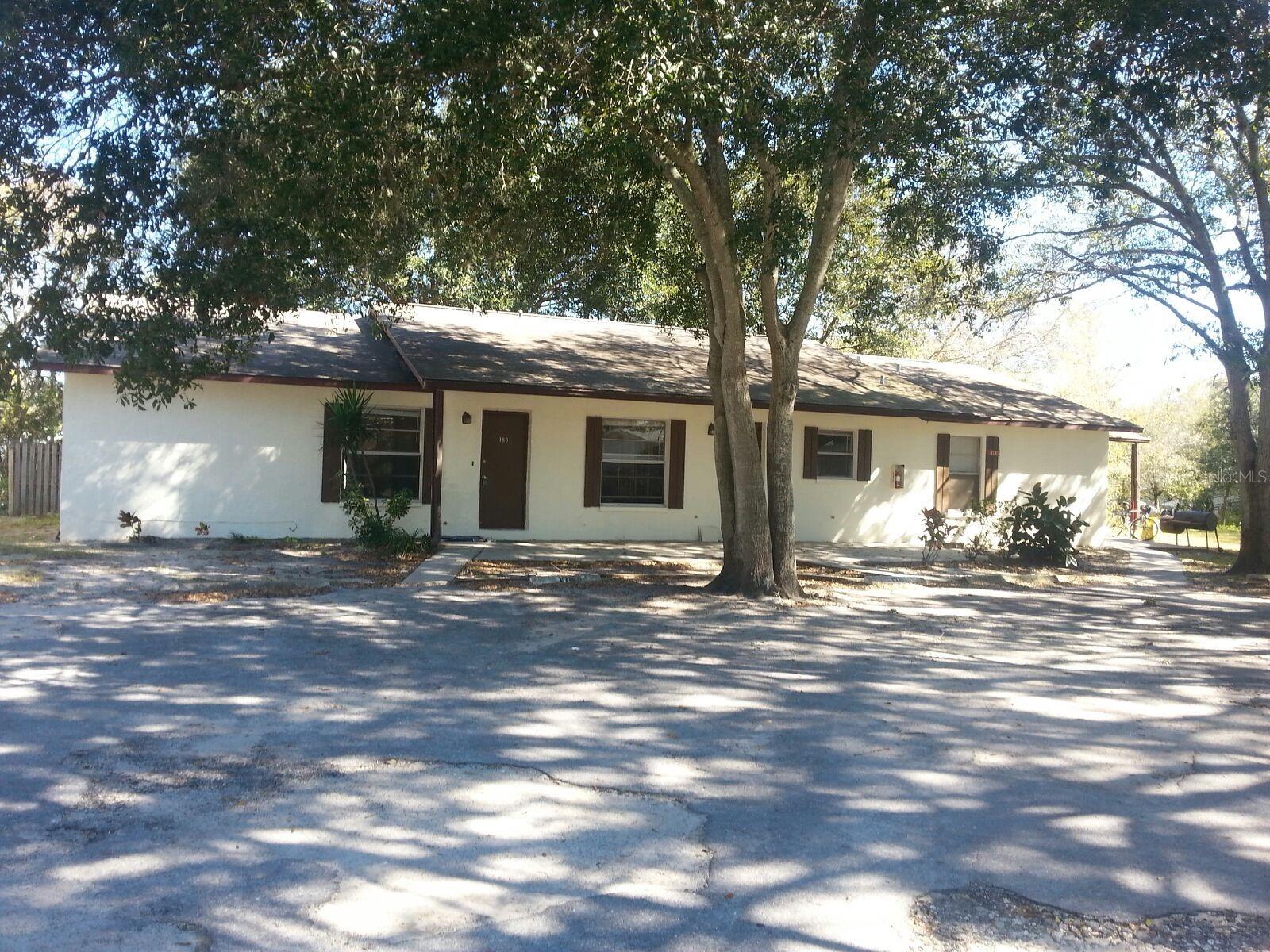 *DO NOT DISTURB TENANT STILL IN THE HOME*
Charming 2 Bedroom, 1 Bathroom apartment in Old Palm Harbor. We require 1st, last & security, pet fees do apply and the application fee is $80 per adult over the age of 18.