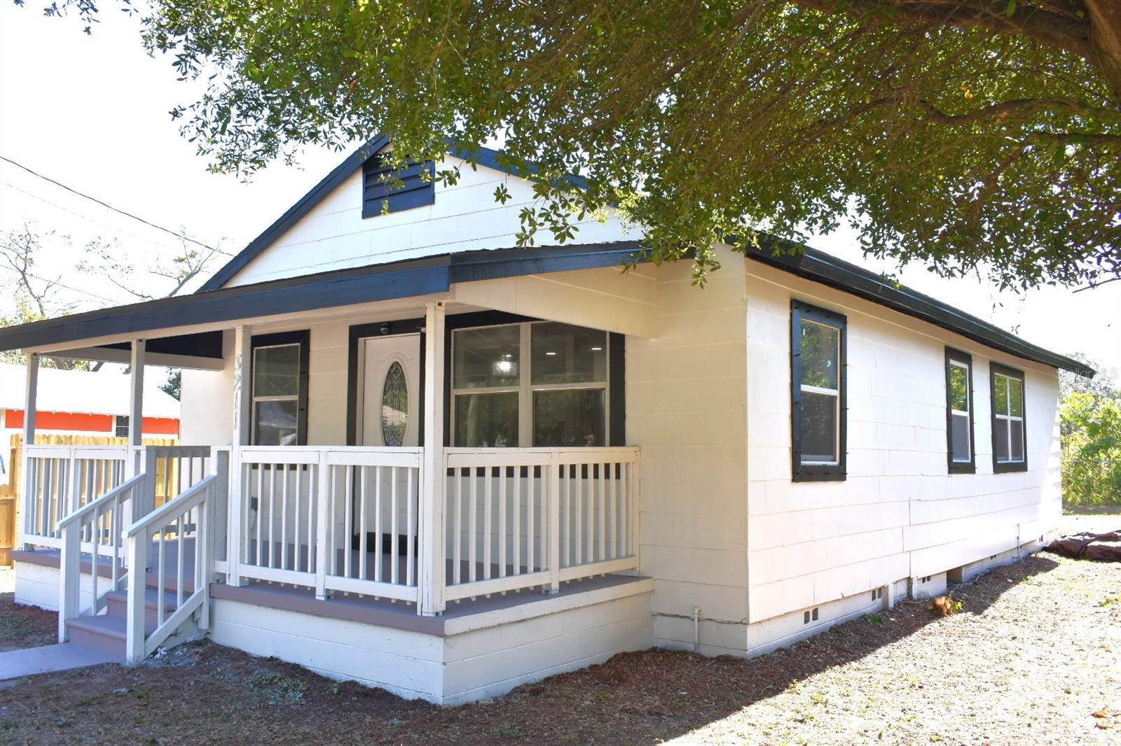 3211 E CHELSEA STREET