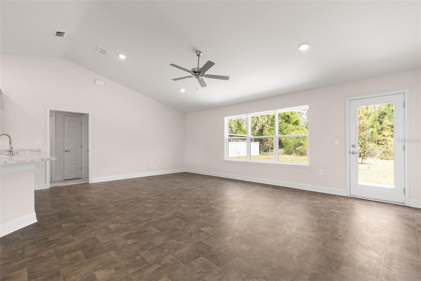 124 ULYSSES TRAIL