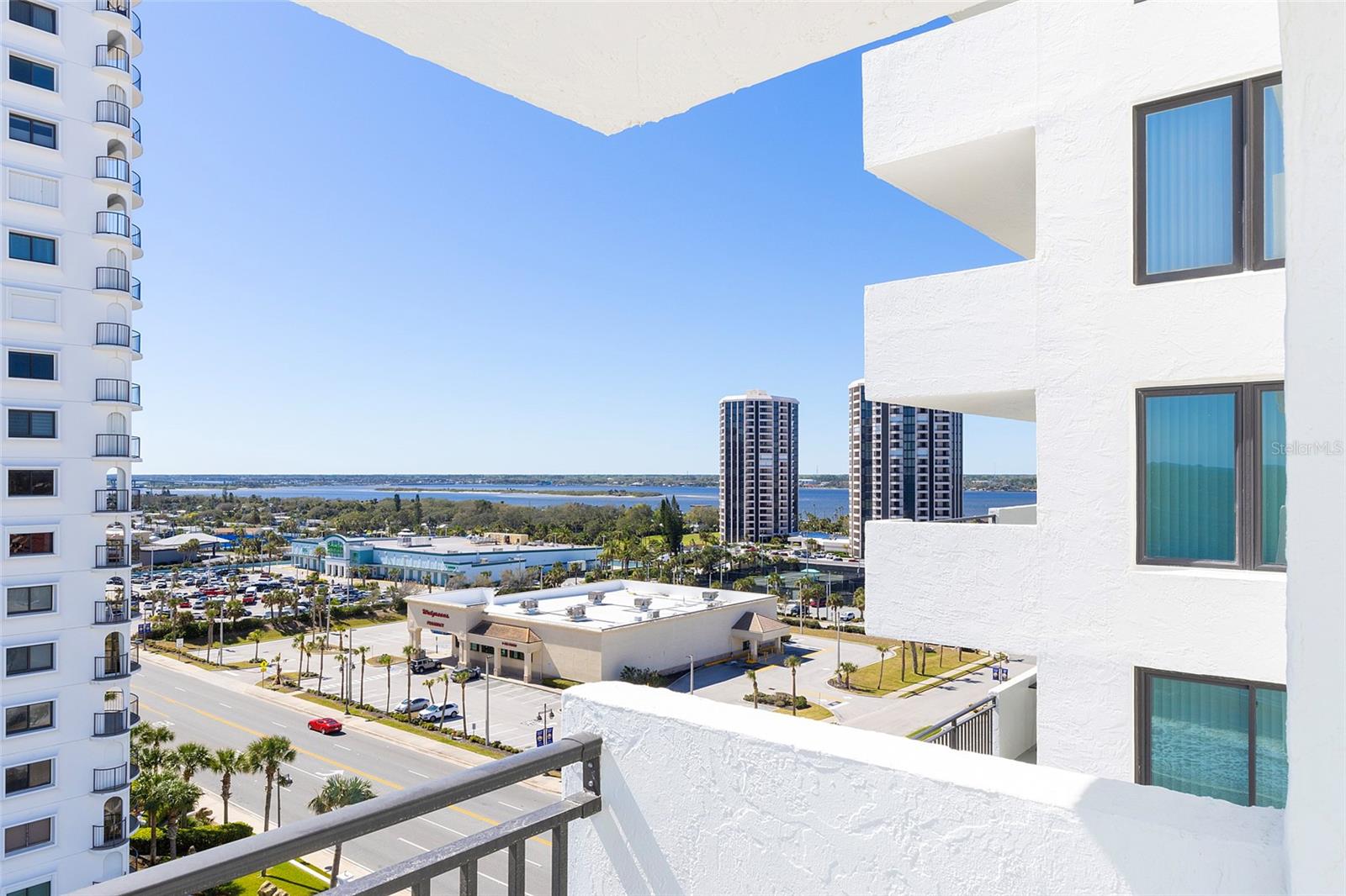 2987 S ATLANTIC AVENUE J020