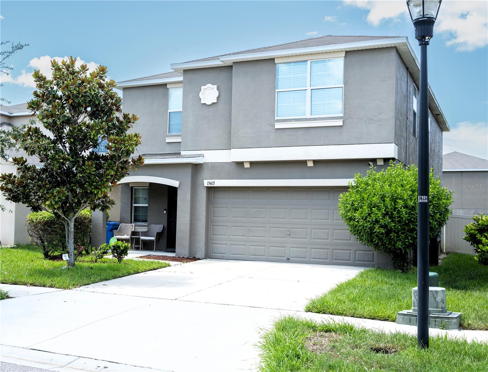 Maintenance-Free Living with Energy Savings!
Move right into this freshly painted, two-story home offering 2,275 sq. ft. of comfort and style. With 5 bedrooms, 2.5 baths, a spacious open floor plan, and a loft upstairs, there’s room for everyone. Enjoy a large fenced backyard for privacy and a double garage for convenience.
This home comes fully equipped with washer, dryer, refrigerator, range, microwave, dishwasher, icemaker, water heater, ceiling fans, and window blinds for added privacy. Save money on your electric bill with the included solar panel system! Plus, HOA fees, pest control, and green area maintenance are all covered—making this a truly hassle-free home.
Ideally located near Cypress Creek Elementary, Shields Middle School, Sumner High School, the public library, and major roadways. Lease requires a background check, first month’s rent and deposit, HOA approval, and please note that pets are not allowed.
Move-in Special: Receive a $250 credit toward your first month’s rent when you lease this home!
A perfect blend of comfort, convenience, and savings—this home is ready for you!