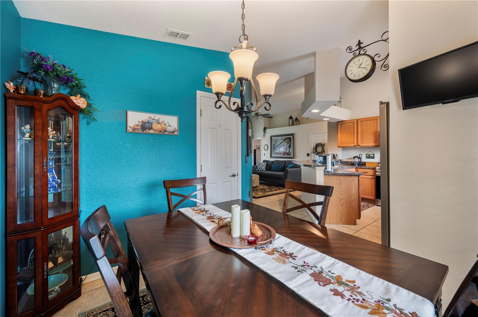 MANDOLIN 02 - Residential