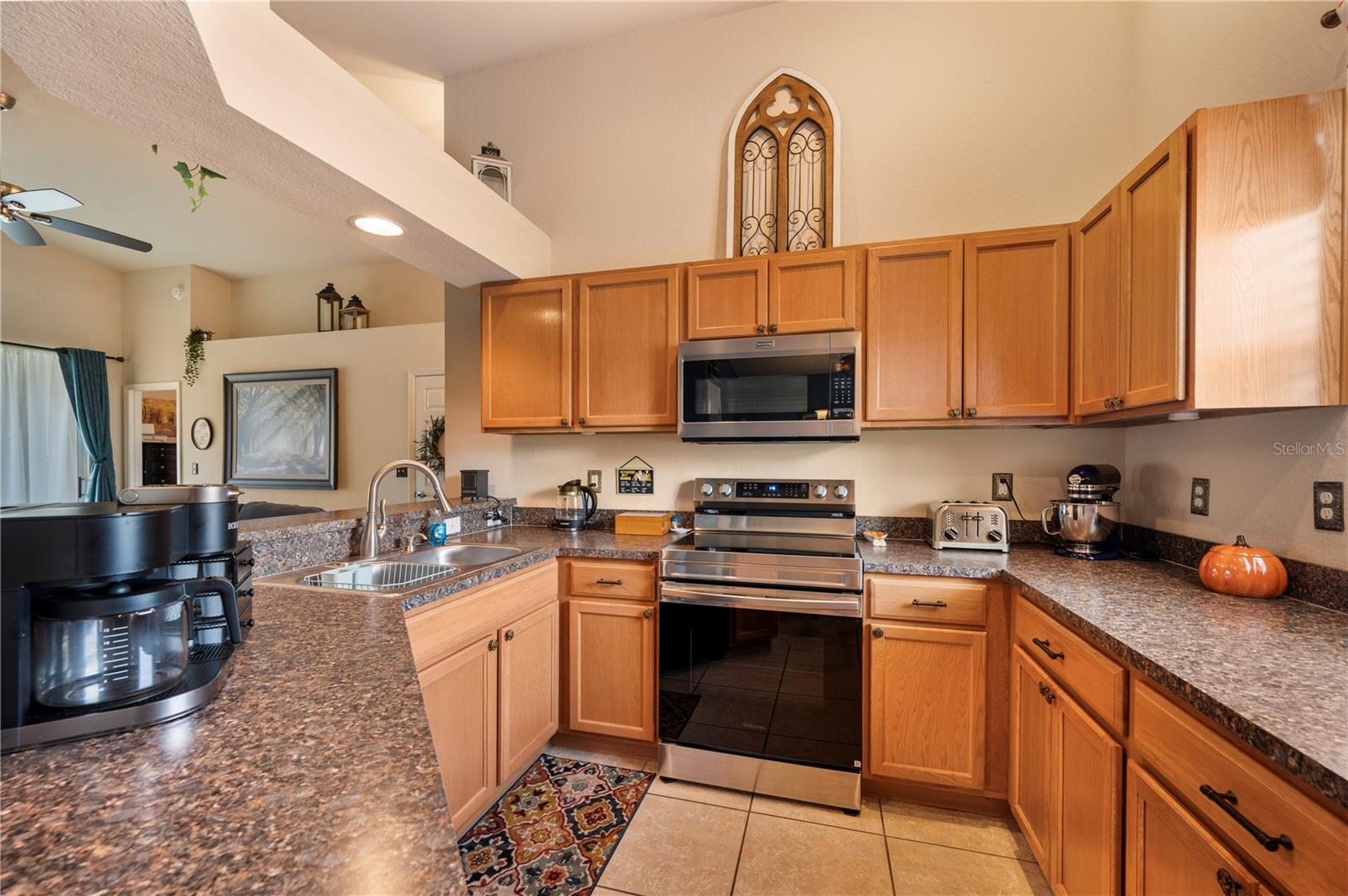 MANDOLIN 02 - Residential