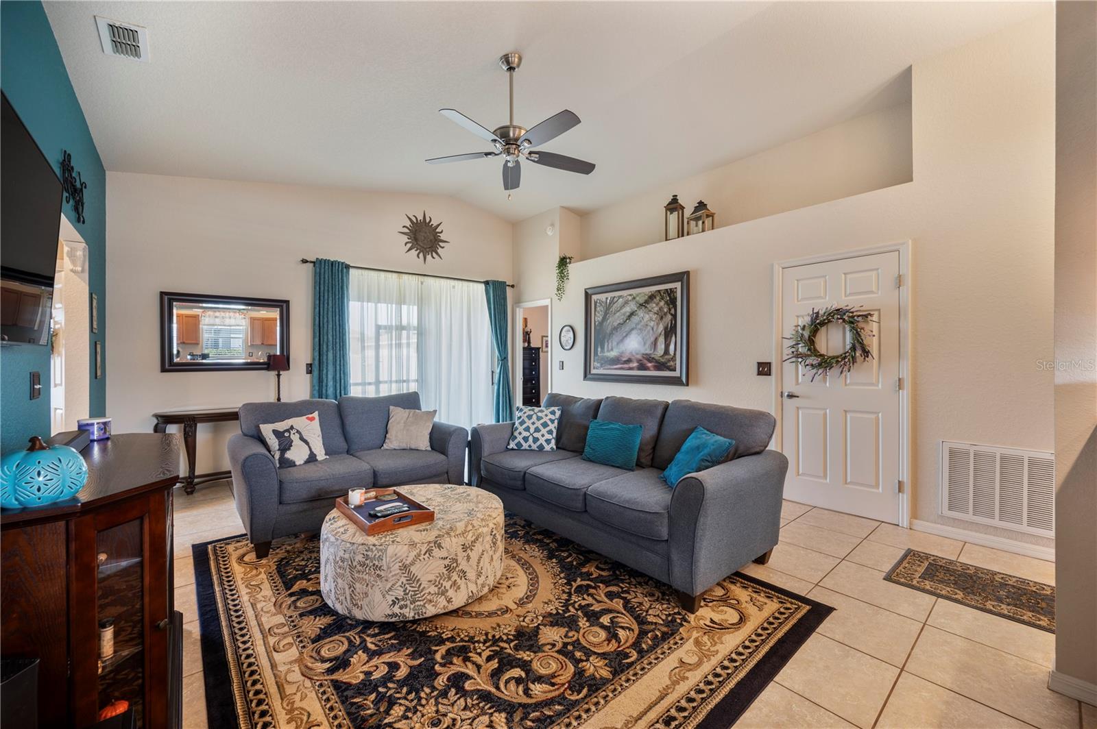 MANDOLIN 02 - Residential